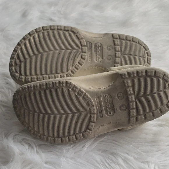 CROCS  Beige Water Shoes W 10 M 8 - Picture 3 of 5